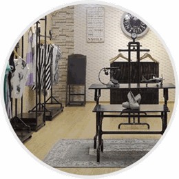 婉洋展示架時尚，簡潔