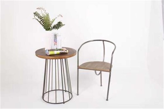 美式復(fù)古鐵木家居裝飾定制