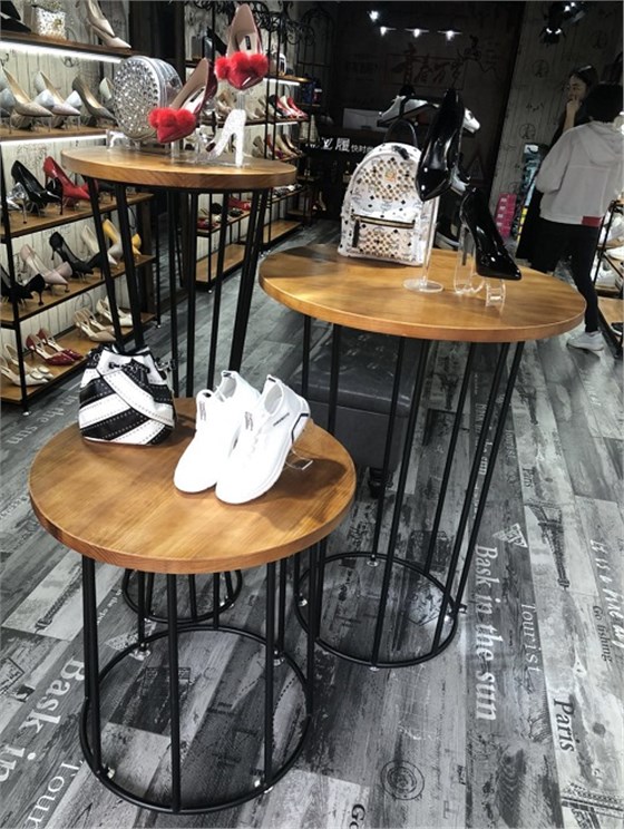 鐵藝展示道具定制