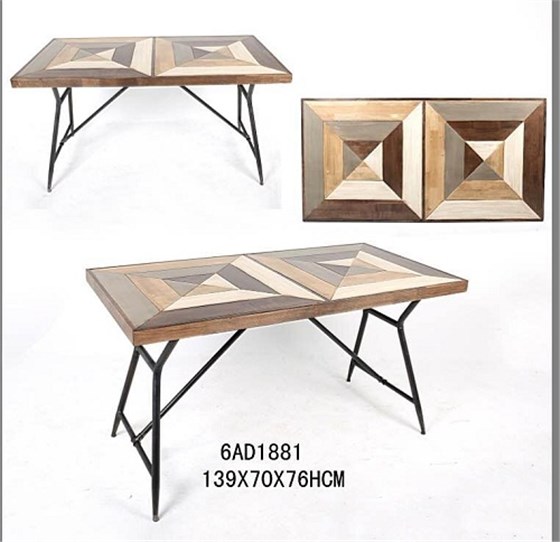 美式工業(yè)風桌子