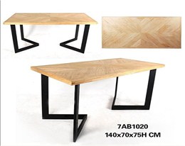 美式工業(yè)風(fēng)桌子