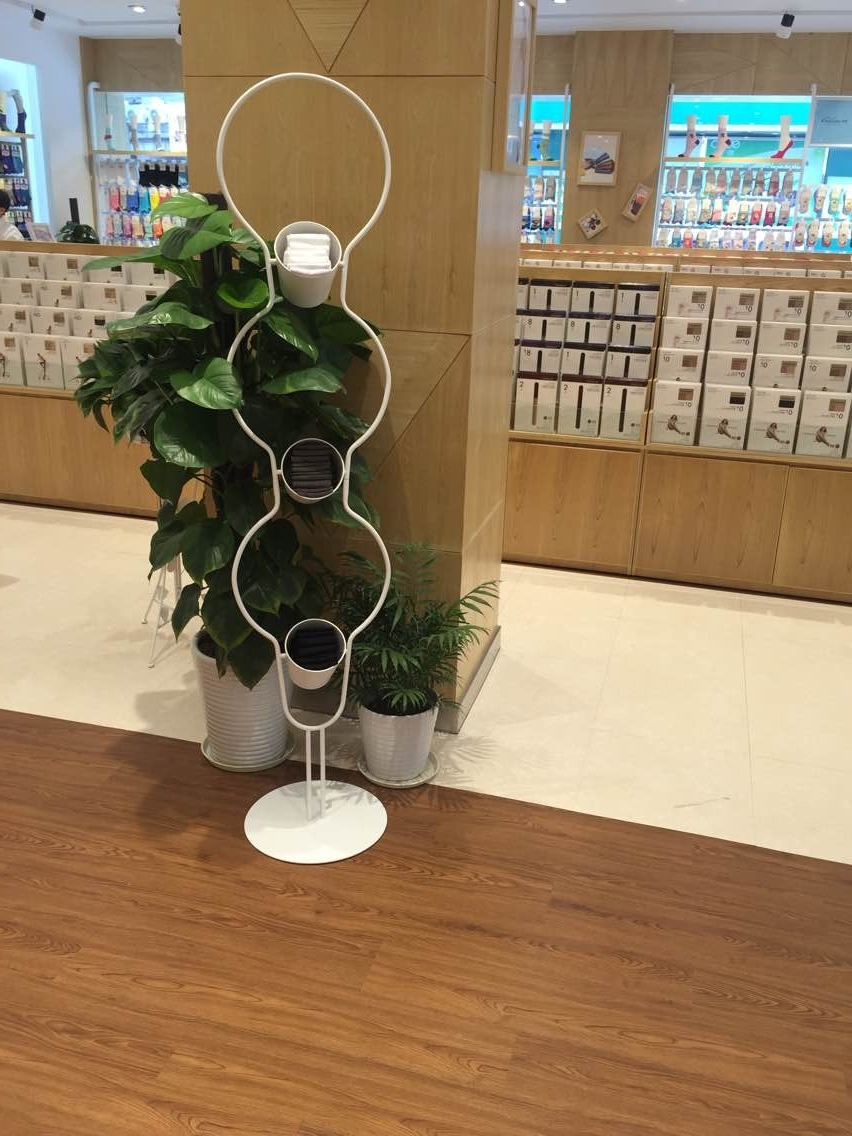 浙江婉洋工藝品有限公司鐵藝襪子展架定制