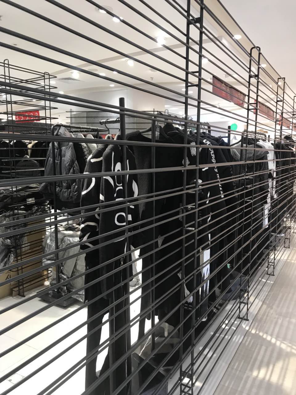 鐵藝服裝展示道具