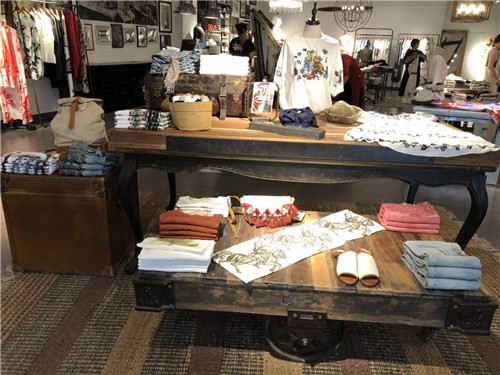 復(fù)古鐵木組合道具定制