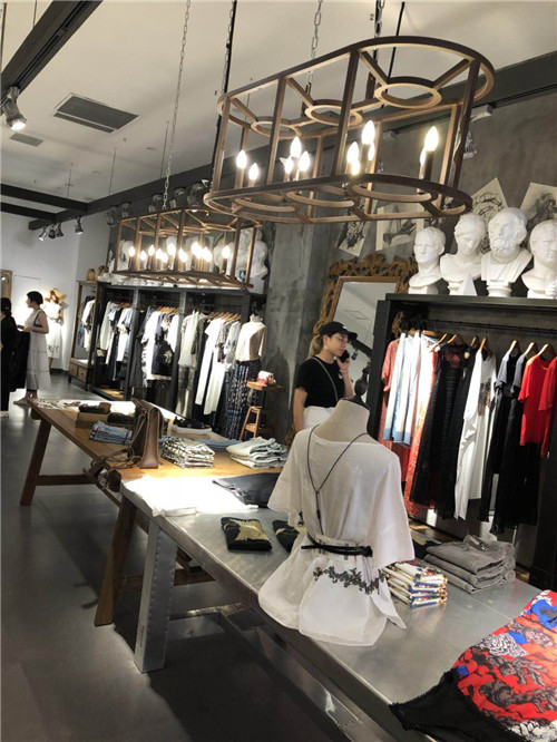 復(fù)古鐵木組合道具定制