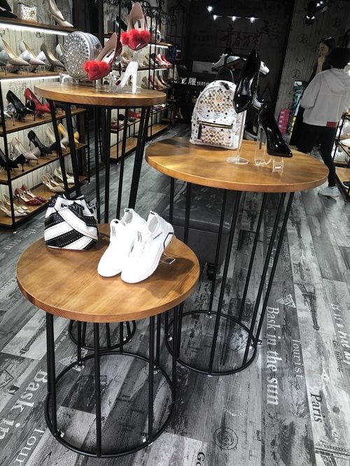 鐵藝展示道具定制