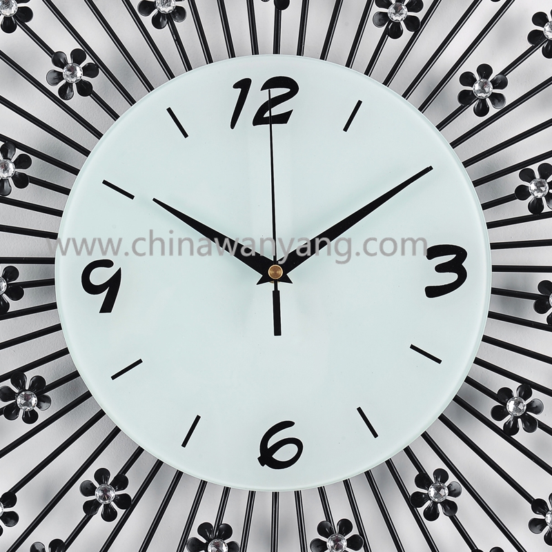  創(chuàng)意鐵藝掛鐘