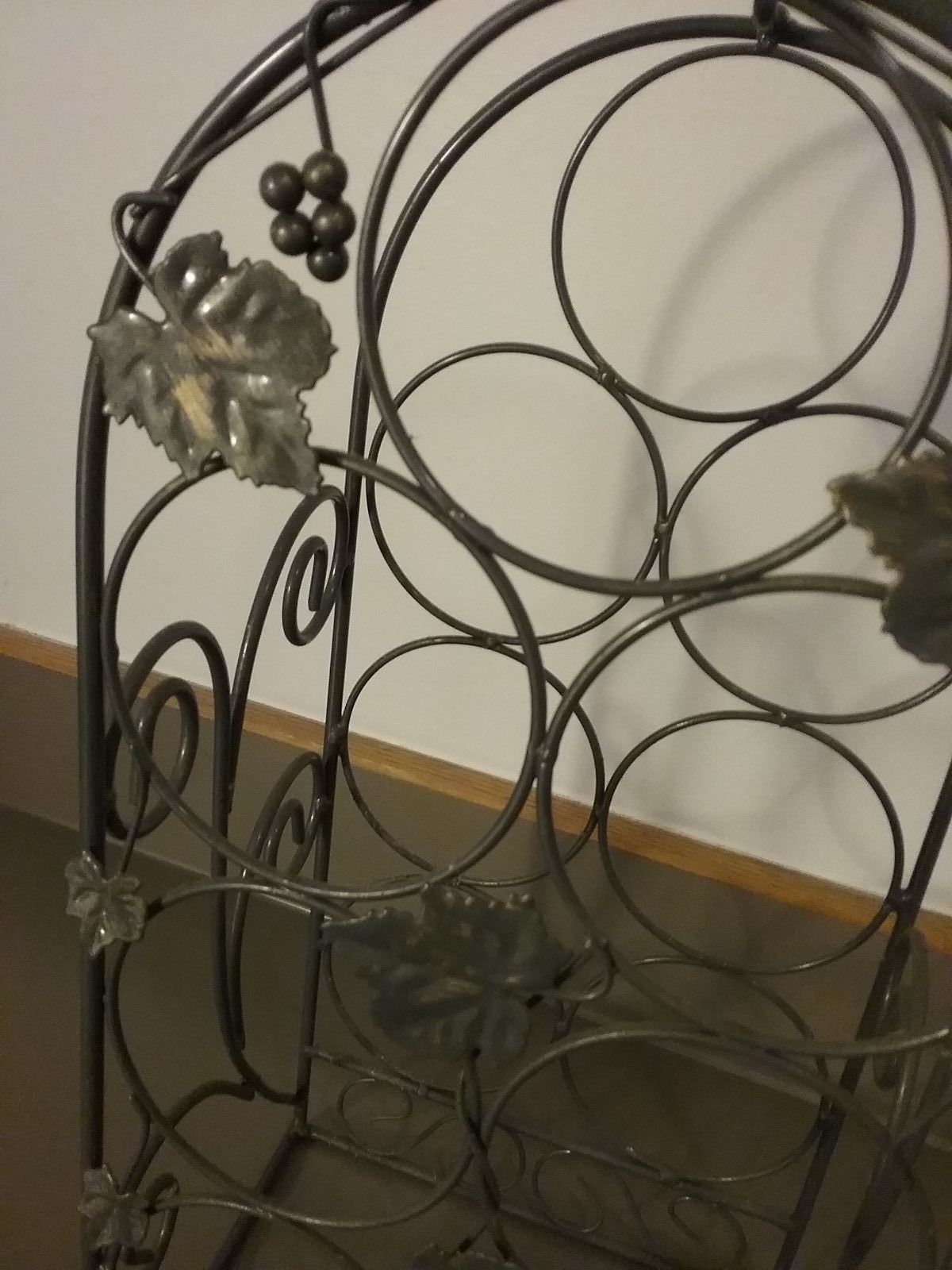 鐵藝創(chuàng)意酒架批發(fā)