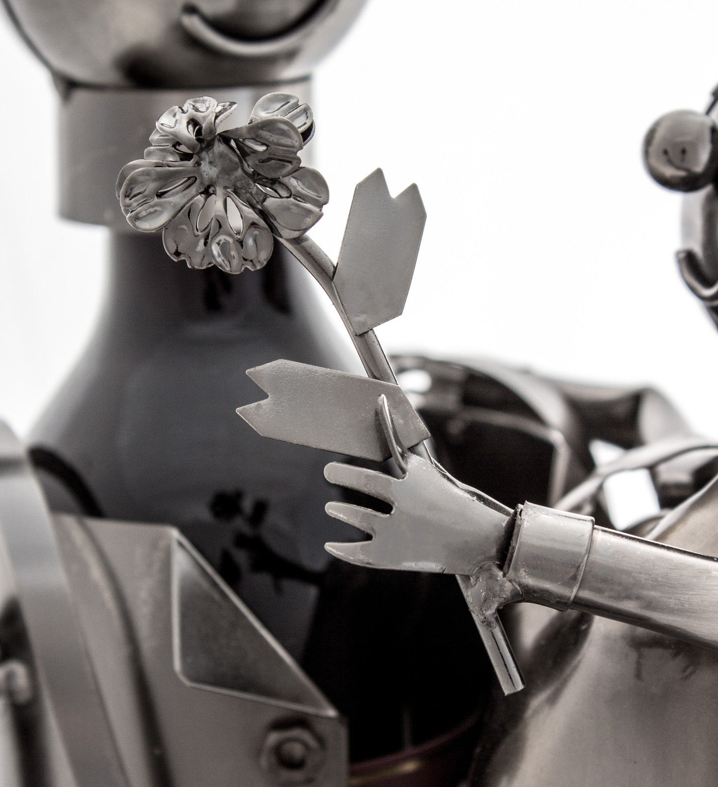 創(chuàng)意鐵藝酒架廠家