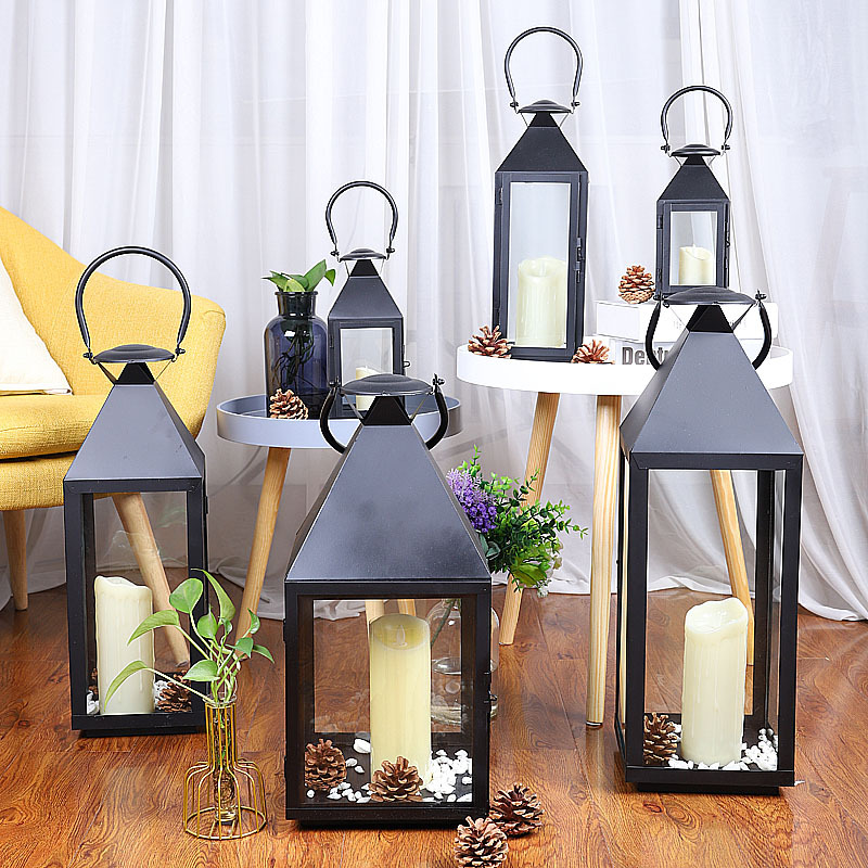 放蠟燭風(fēng)燈